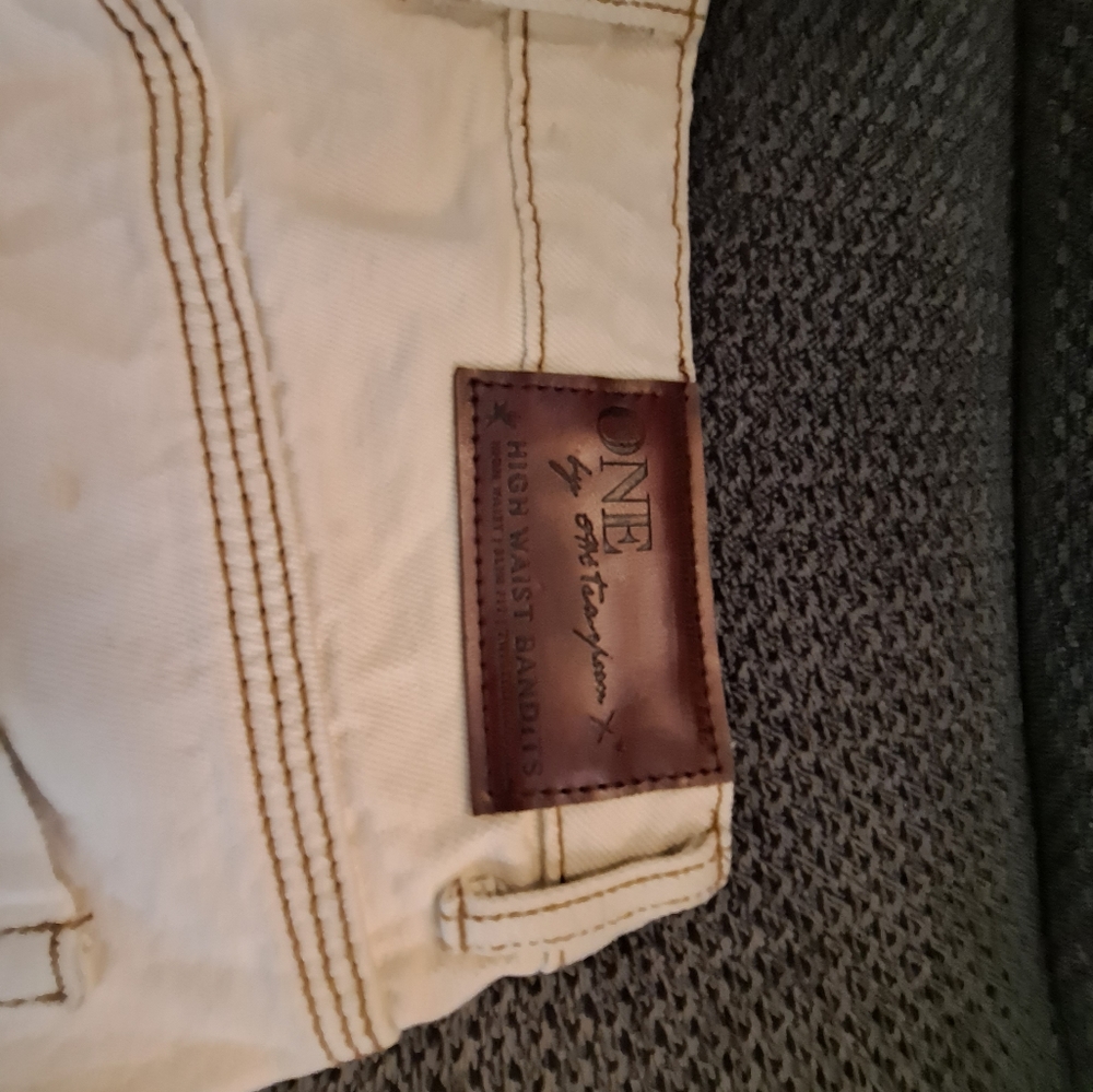 Shorts - Picture 5 of 5